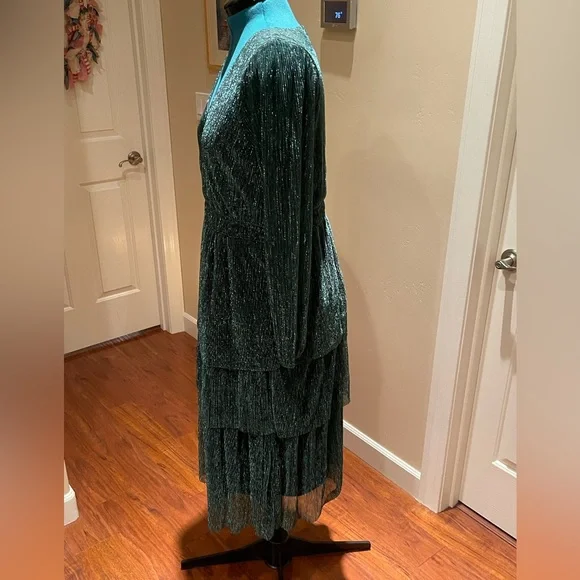 Maurices Green Metallic Thread Ruffle Tiered Midi Dress 1X - Picture 5 of 11